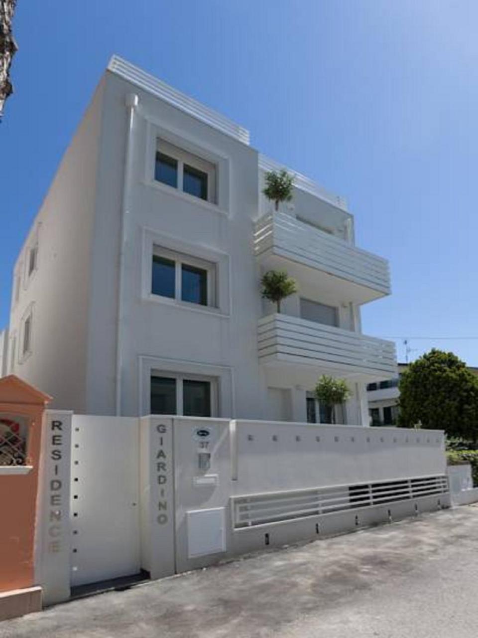 Residence Giardino Riccione Exterior photo